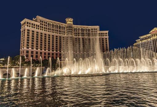 Exterior del Bellagio, célebre resort-casino de Las Vegas, con sus fuentes que bailan por las noches. Allí se celebrará la subasta