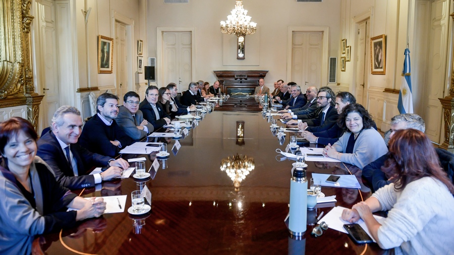 La reunin de gabinete se desarrolla en el Saln Blanco de Casa Rosada Prensa Jefatura de Gabinete