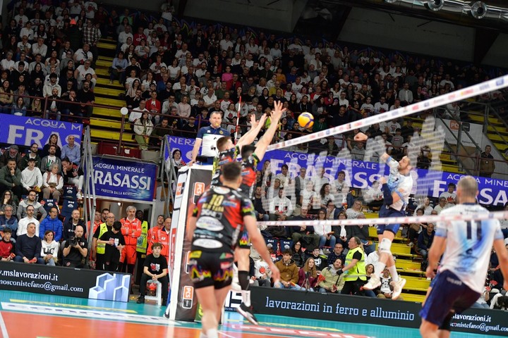 Perugia va en busca de su segundo Scudetto. (@SIRVolleyPG)